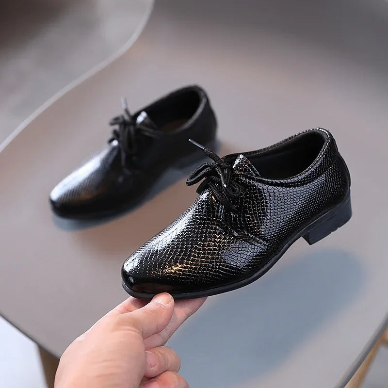 Sapato em pele para menino, preto e branco, versátil, criança, para performance escolar, casual, fashion, com atacadores, sapato de cerimónia infantil