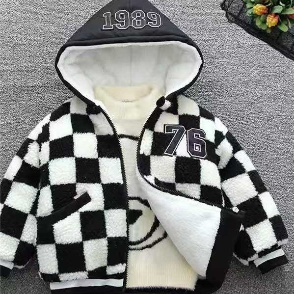 Versatile fashion trend: warm jacket