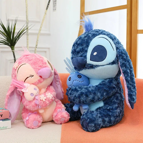 35/45 cm plush toys, inspired by anime and cartoons, available in blue and pink. Kawaii dolls with a soft texture, ideal as a pillow or toy for children. An adorable and fun birthday gift.