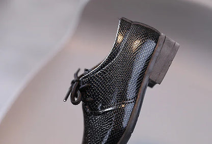 Men's leather shoes, black and white, versatile, children's, for school performance, casual, fashion, lace-up, children's formal shoes